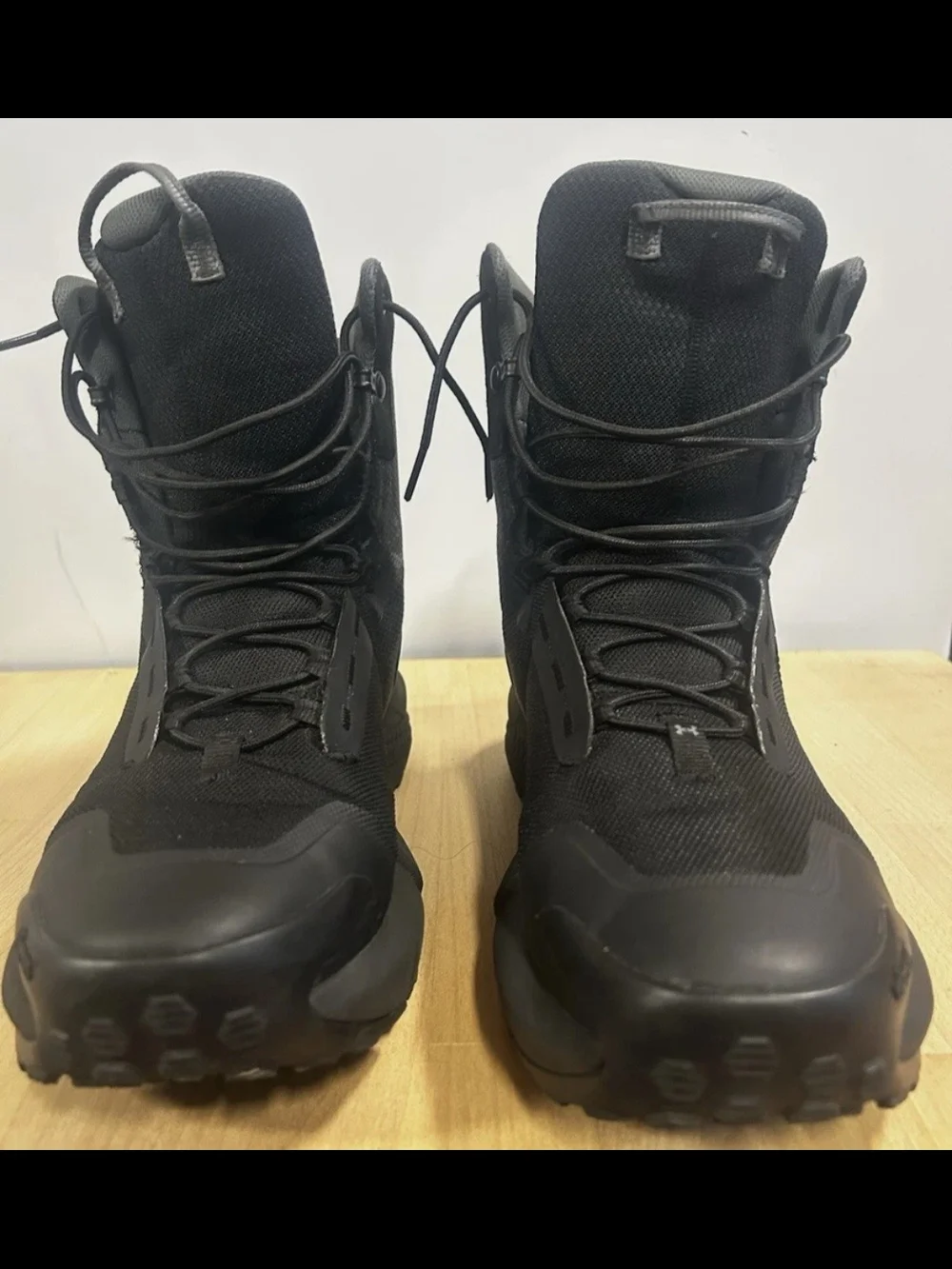 Under Armour Men's Black High-Top Tactical Boots Charged Valsetz